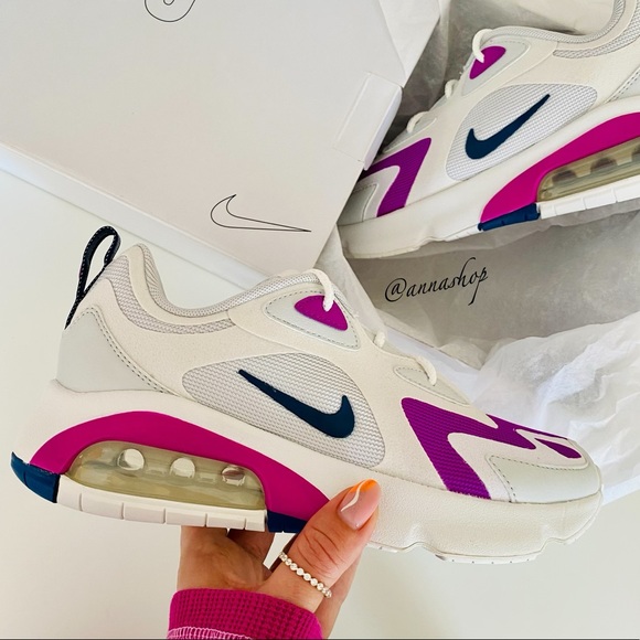 Nike Shoes - New Nike Air max 200 shoes
